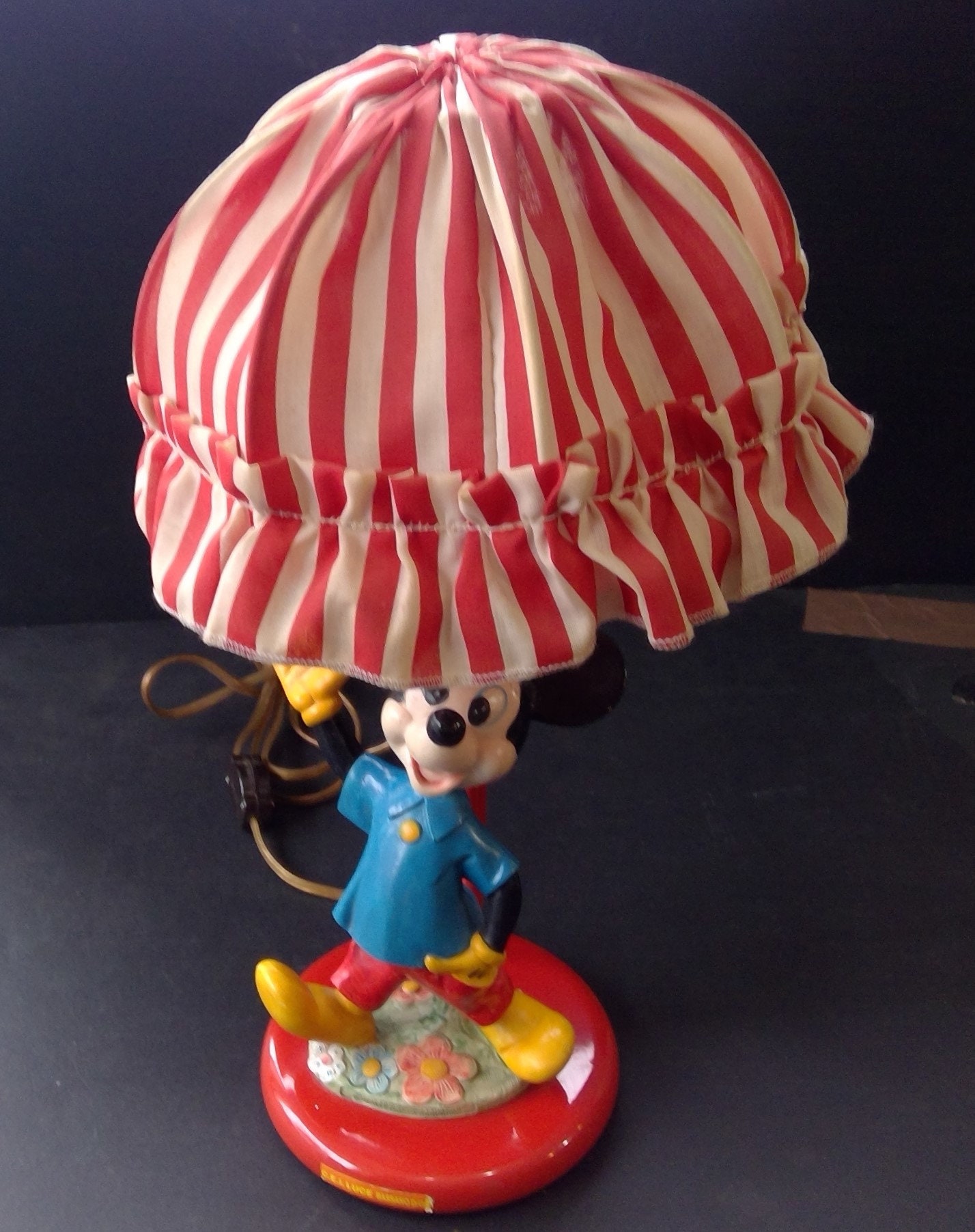 ディズニー　ミッキーマウス　ランプ　1981年　ビンテージ Amazon.co.jp: Disney Mickey Mouse Since 1928 メタルウォール