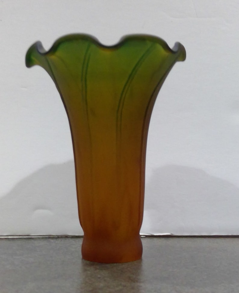 Lily Lamp Shade Amber Green Art Glass Lilly Table Lamp Etsy
