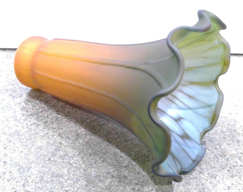 Lily Lamp Shade Amber Green Art Glass Lilly Table Lamp Etsy