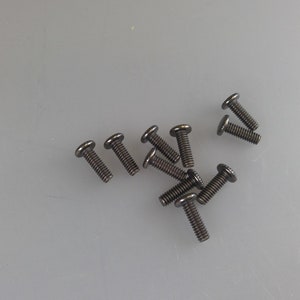 10 Antique Brass Finish Thumb Knurled Head Screws 6/32 Thread 1/2&quot; long Ships Free