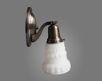 1930&#39;s Style Wall Sconce Solid Brass w/ Antique Brass Finish