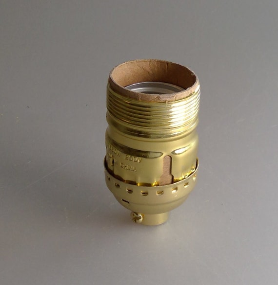 Keyless sale bulb socket