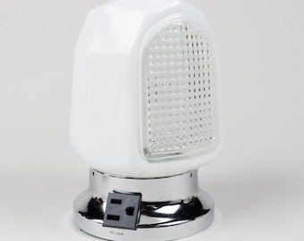 1930 Style Vanity Bathroom Over Sink Fixture White & Clear Glass Flush Mount Chrome Shade Mount