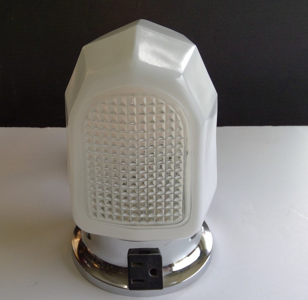 Bathroom Vanity Fixture With Plug Receptacle Sconce 1930 Style - Etsy
