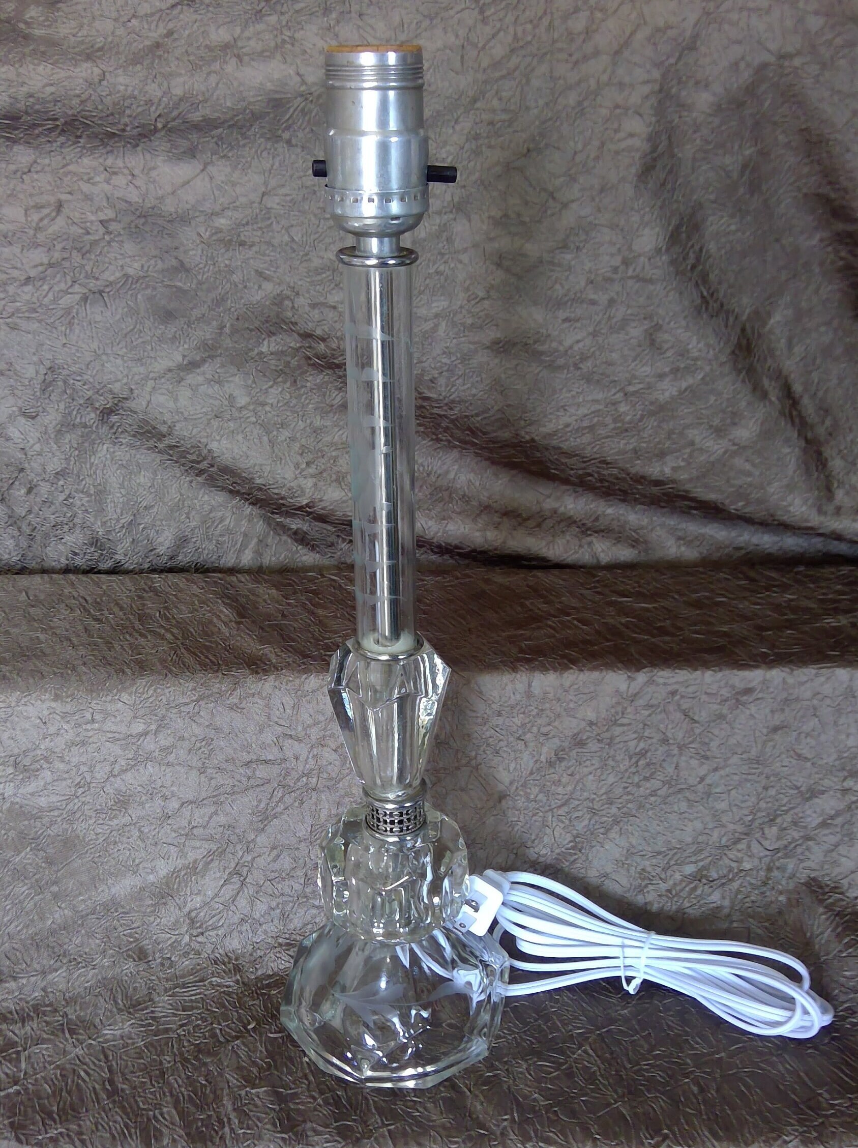 Boudoir Bedroom Glass 1930's Art Deco Style Table Lamp 16"