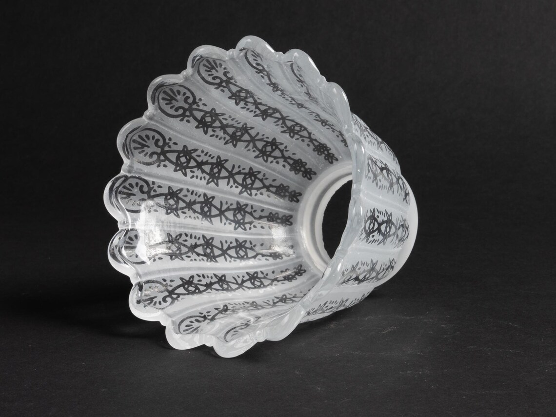 Acid Etched Embossed Ribbed Decorated 2 1/4