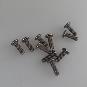Lot Of 10 Antique Brass Finish Knurled Head Thumb Screws 8/32 Thread 1/2&quot; long Ships Free