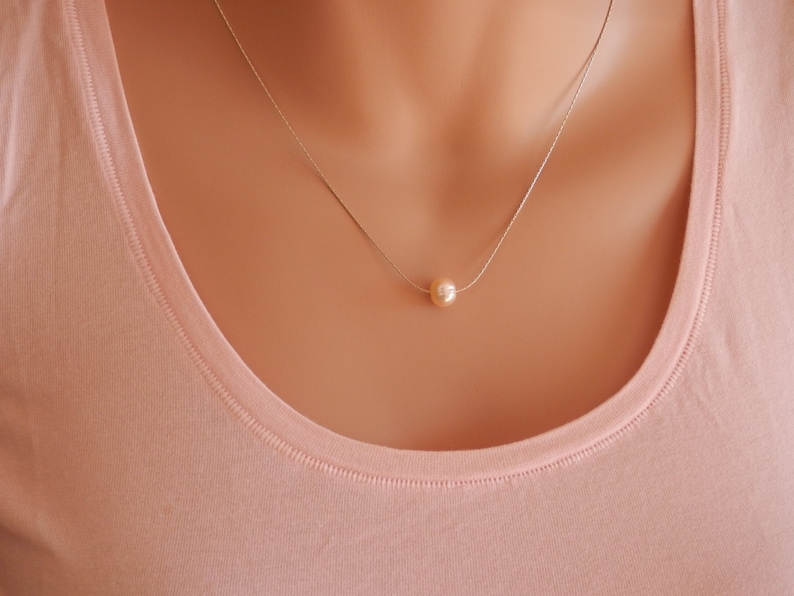 Peach pearl necklace Peach pearl choker Peach Floating Pearl Choker baroque pearl dainty choker gold plated chain silver plated peach pearl