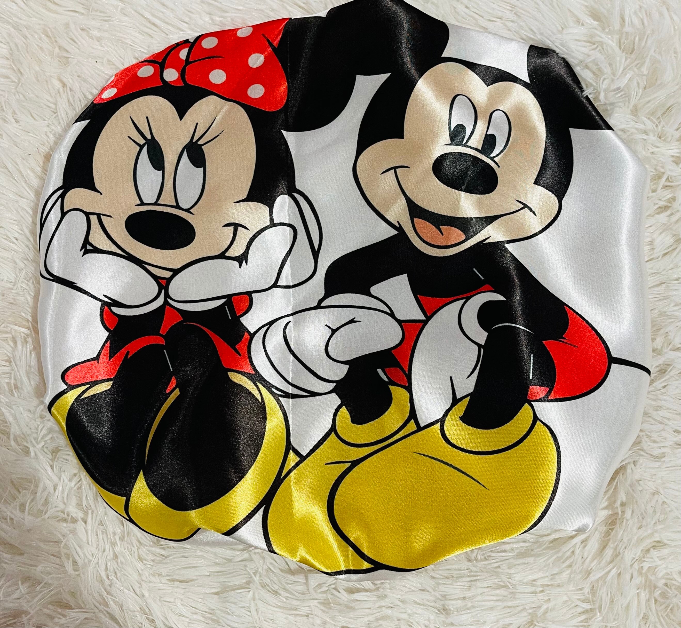 Bonnet Hat cap Disney Mickey Mouse and Mini Mouse Fashion design satin material Kitsch x Mickey and Minnie Satin Flexi Shower Cap in Mickey  main image 2