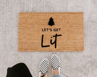 lets get lit holiday doormat | christmas doormat | winter doormat | winter decor | cute doormat | outdoor doormat | winter decorations