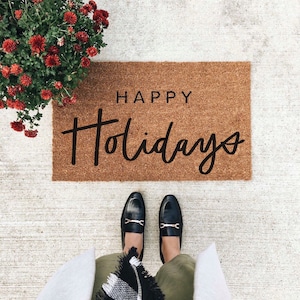 happy holidays doormat | christmas doormat | welcome mat | winter doormat | cute doormat | outdoor doormat | holiday porch decor