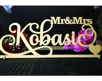 Custom Mr and Mrs Sign, Wedding Last Name Sign, Personalized Mr Mrs Sweetheart Table Centerpiece Head Table Sign Wedding Decor, Wedding Gift