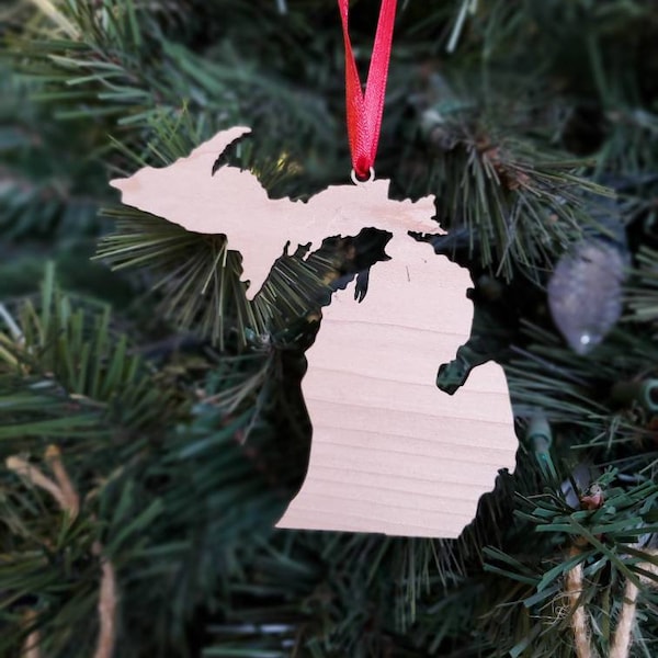 Michigan Christmas Ornament, Michigan Wood Ornament, Michigan State shaped Christmas Tree decorations, Custom Stated shape tree ornaments