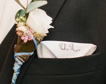 Personalized handkerchief with initials of the groom for his wedding day / monogram pocket square / customized favors for groomsmen