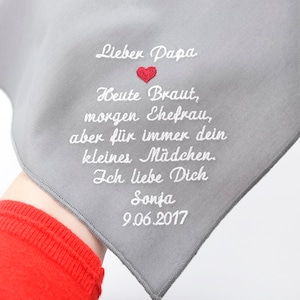Besticktes Einstecktuch als Gastgeschenk für den Brautvater oder Vater des Bräutigam ⎮ personalisiertes Taschentuch Hochzeit