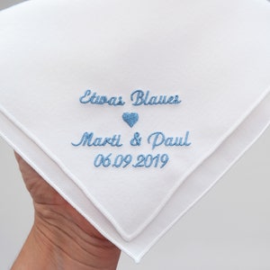Etwas Blaues für die Braut besticktes, weißes Taschentuch Stoff Brautgeschenk Hochzeit Hochzeitsbrauch Bild 1
