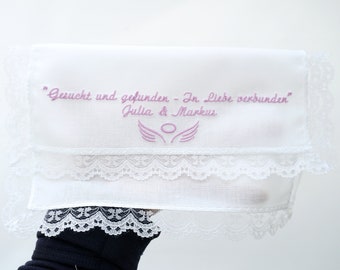 Besticktes & personalisiertes Einstecktuch o. Taschentuch als Morgengabe und Geschenk an die Braut oder den Bräutigam zur Hochzeit