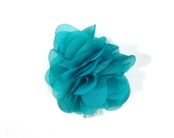 Aqua grünblaue Blütenhaarklammer Chiffon; Haarklammer Chiffonblüte; Blütenschmuck Haare; Haarspange Blume; Haarschmuck Braut
