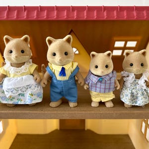 Vintage Sylvanian Families Slydale Honey Fox Family, Calico Critters