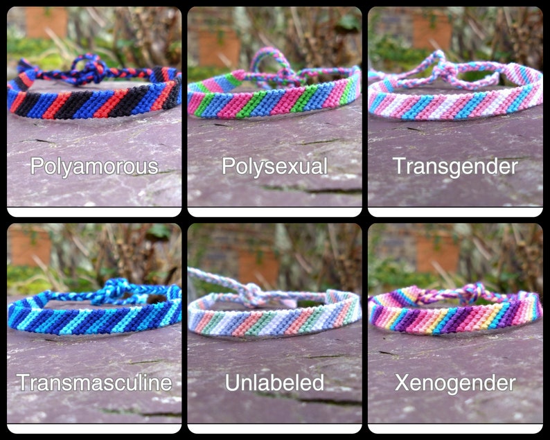 Puede incluir: Seis pulseras de la amistad con diferentes patrones de colores y etiquetas: Poliamoroso, Poisexual, Transg&eacute;nero, Transmasculino, Sin etiqueta, Xenog&eacute;nero.