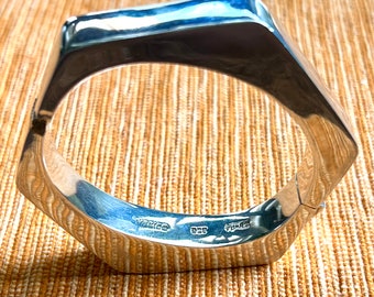 Mexican Modernist Abstract-Geometric Bangle (Sterling Silver, 1980s, Taxco): Interior 6.50" Width .50"  Height .50"
