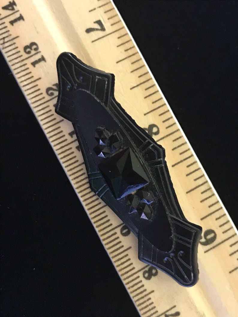Vulcanite-Antique Victorian Mourning Pin( East Lake Style) 2.15" image 5