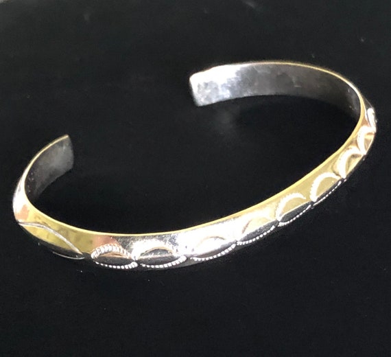 Exquisite Vintage Native American Jewelry Navajo Sterling Silver Arrowhead Kee Nataani Bracelet Exquisite Vintage Native American Jewelry Navajo Sterling Silver Arrowhead Kee Nataani Bracelet