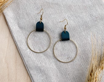 Dark Green Leather Oval and Brass Circle Geometric Earrings, Raw Brass Earrings, Leather Earrings