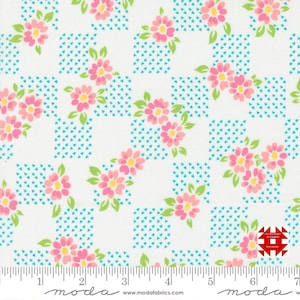 Moda On The Bright Side by Me and My Sister Designs - Fields Small Floral Print on Sugar (Item # 22463 11) - yardage