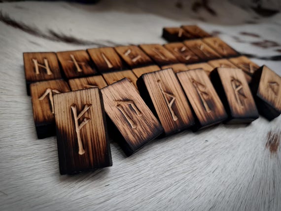 Oak Wood Rune Set - Norse Elder Futhark | HandMade, Hand Carved Oak Wooden Runes