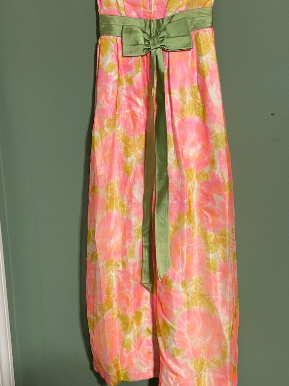 Vintage 1960’s Dress  hot pink roses floral below… - image 3