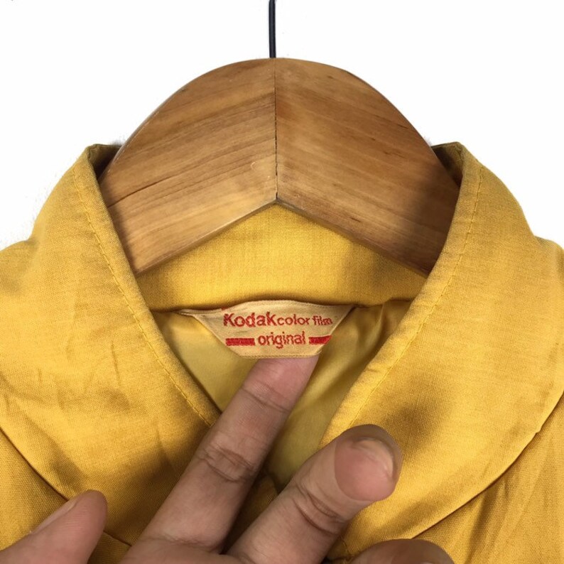 Vintage 90s KODAK COLOR FILM Enjoy Life Enjoy Photo Embroidered Logo Yellow Puffer Windbreaker Jacket Medium Size Fuji Film Sony Accesssorie