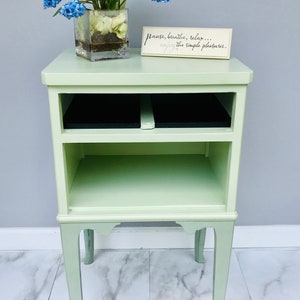 Open-Shelf &#39;Sea Green&#39; Side Table