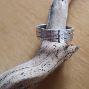 The sturdy romance, Triple hammered ring, sterling silver unisex ring, rough style triple band