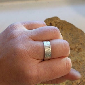 Seeking strength in Nature, Sterling Silver ring, Men & Women's ring/unisex, unique handmade hammered texture 'the Bamboo' collection image 4