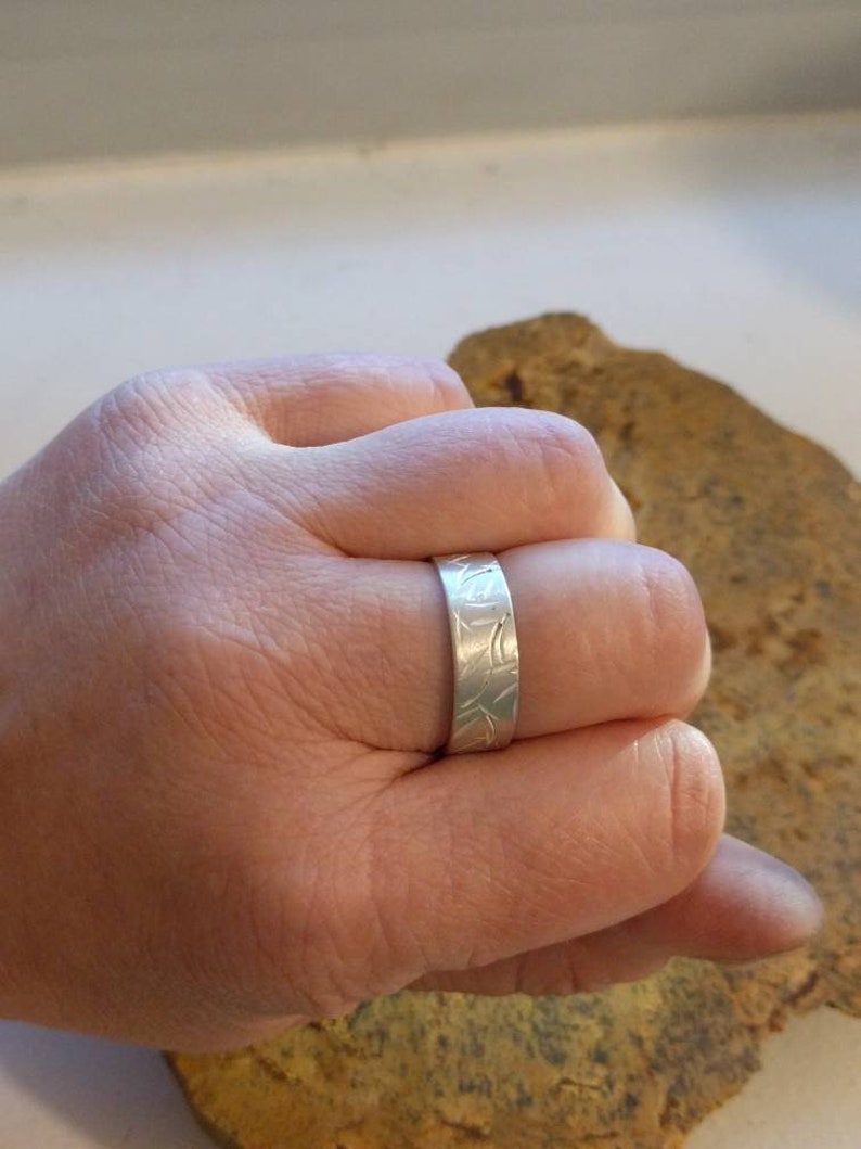 Seeking strength in Nature, Sterling Silver ring, Men & Women's ring/unisex, unique handmade hammered texture 'the Bamboo' collection image 4