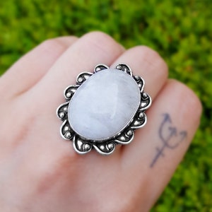 Rainbow Moonstone Statement Bague Sterling Silver Boho Bagues Taille US 8 1/2 Bijoux uniques One Of A Kind Cadeau GypsyJewelry image 2