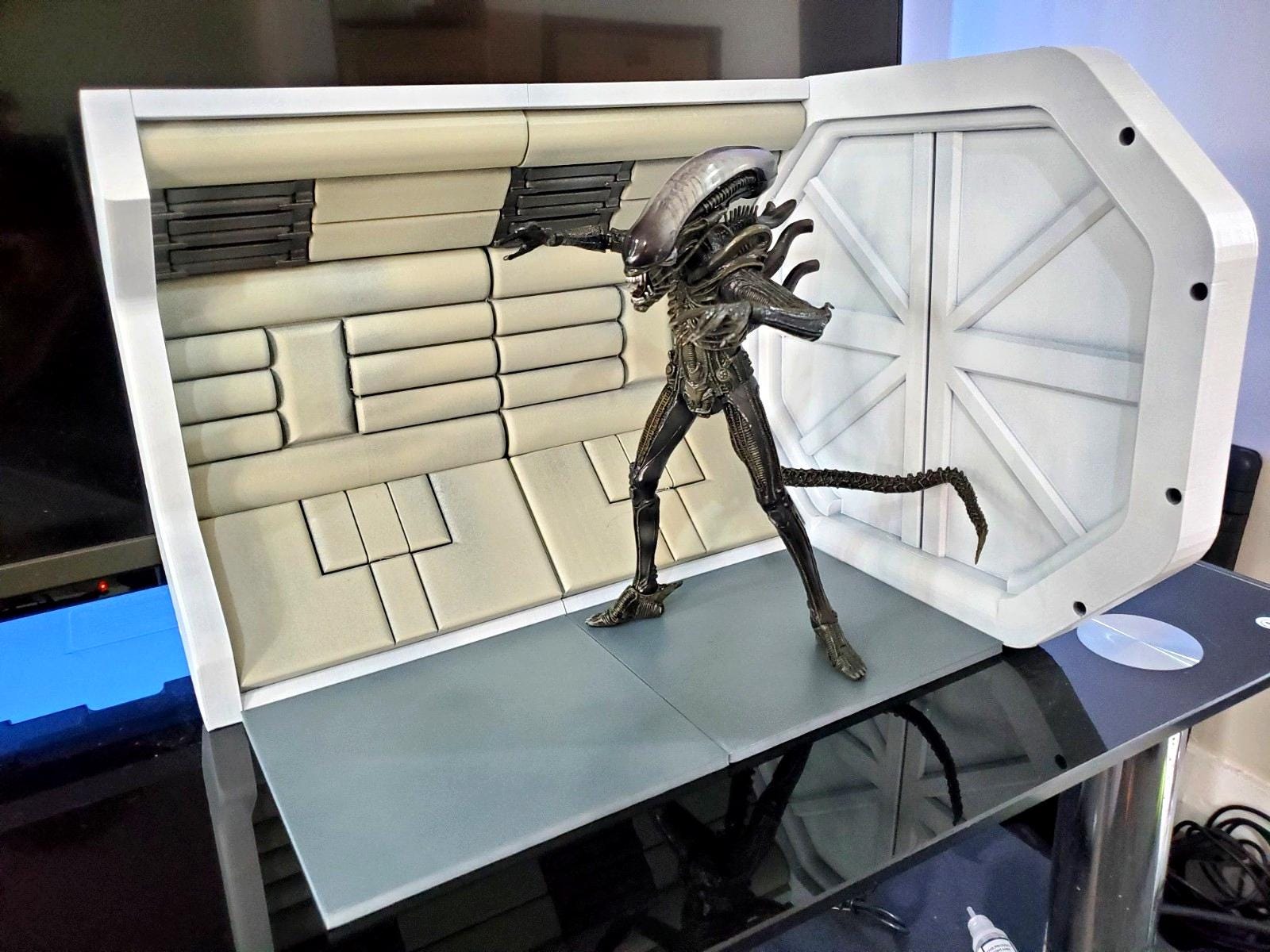 Alien Diorama Nostromo Hallway Model Kit for 1/10 Scale Figures