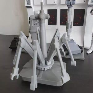 1/12 Scale Droid for use with Star Wars Figures Black Series Treadwell