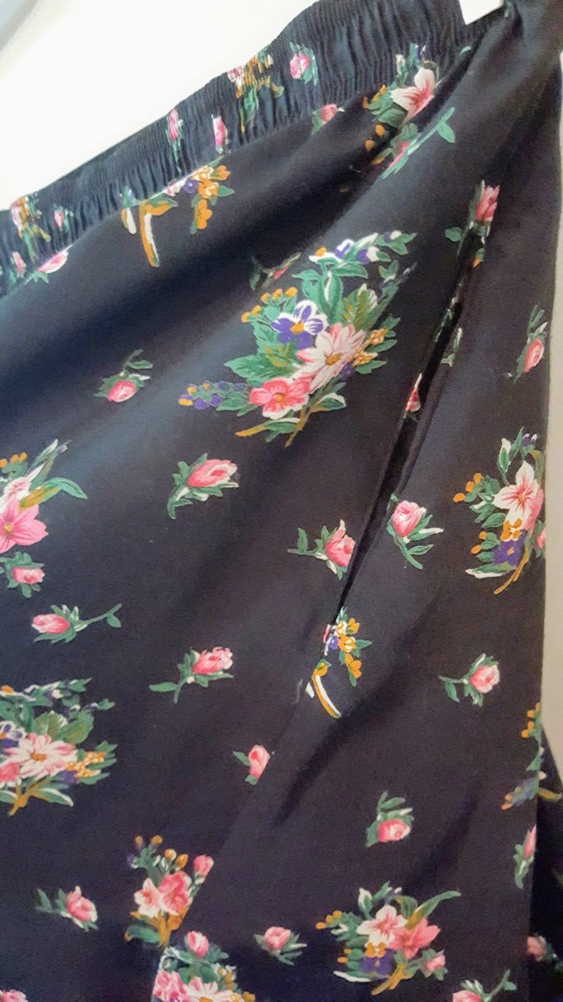 Floral Print Midi Skirt