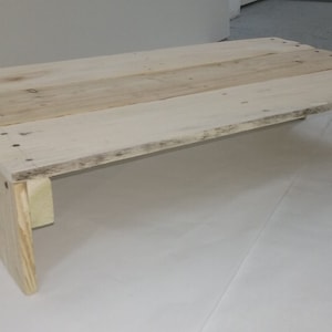 Oversized TV/Monitor Riser