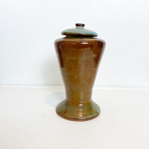 Urn shaped jar | glazed jar