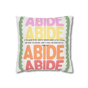 Abide - Jan 15:7 Pastel Christian Home, kwadratowa poszewka na poduszkę z przędzy poliestrowej