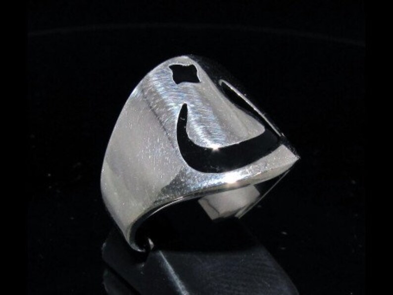 Sterling silver initial ring Arabic letter Nun Nuun initial Noon with black enamel high polished Sterling silver 925