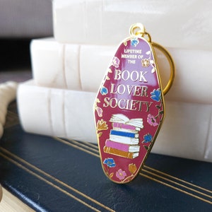 Brelok emaliowany Book Lover Society