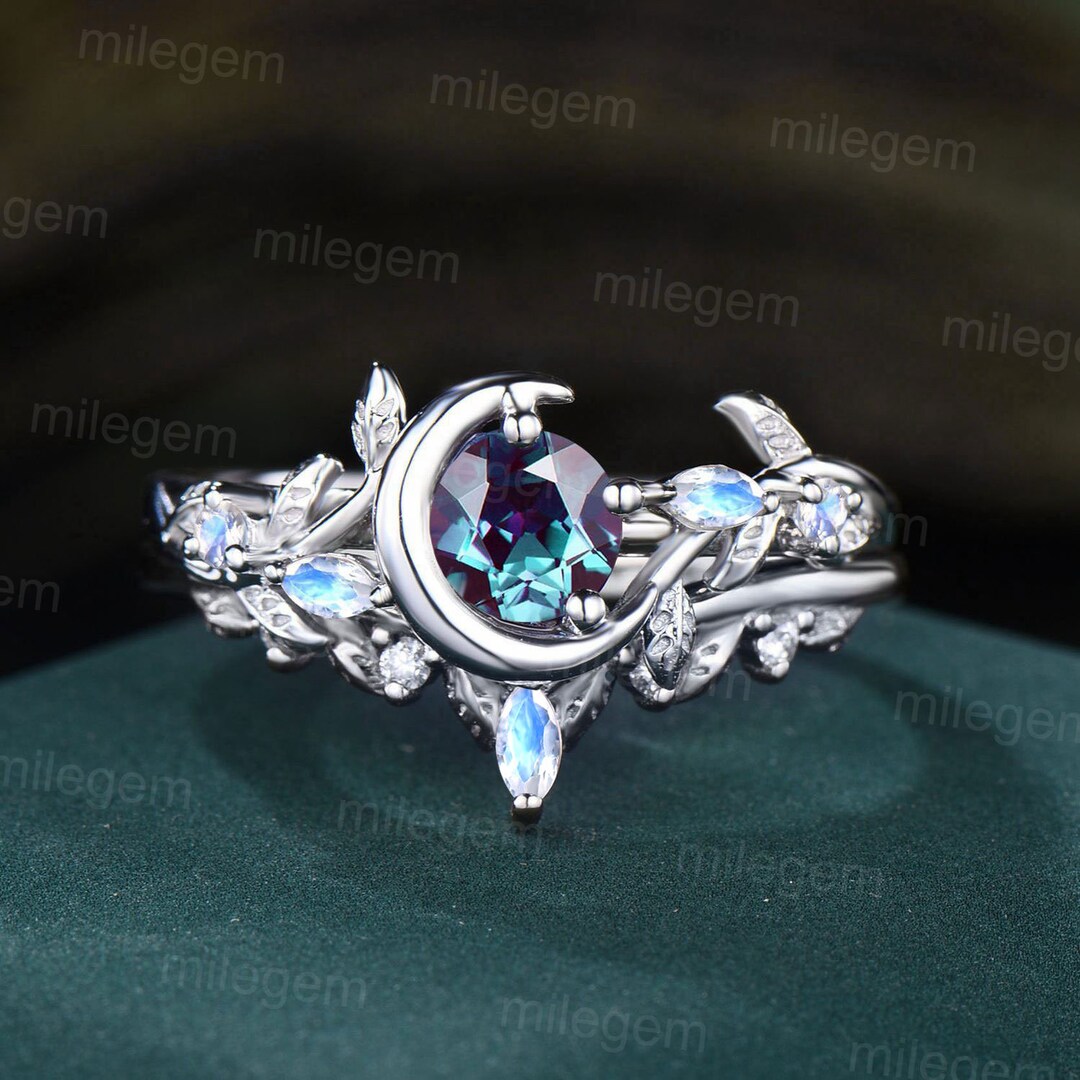 Crescent Moon Round Colorchange Alexandrite Moonstone Ring Etsy