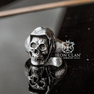CRIMSON GHOST (Handsculpted Ring • 925 Silver & Gold Skull Ring)