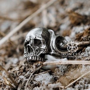 HELLSING (Handsculpted Ring • 925 Silver & Gold Skull Ring)
