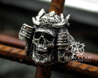 SAMURAI WARRIOR (Handsculpted Ring • 925 Silver & Gold Skull Ring)