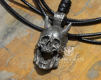 LUCIFUGE EATER (Handsculpted Pendant • Skull pendant)